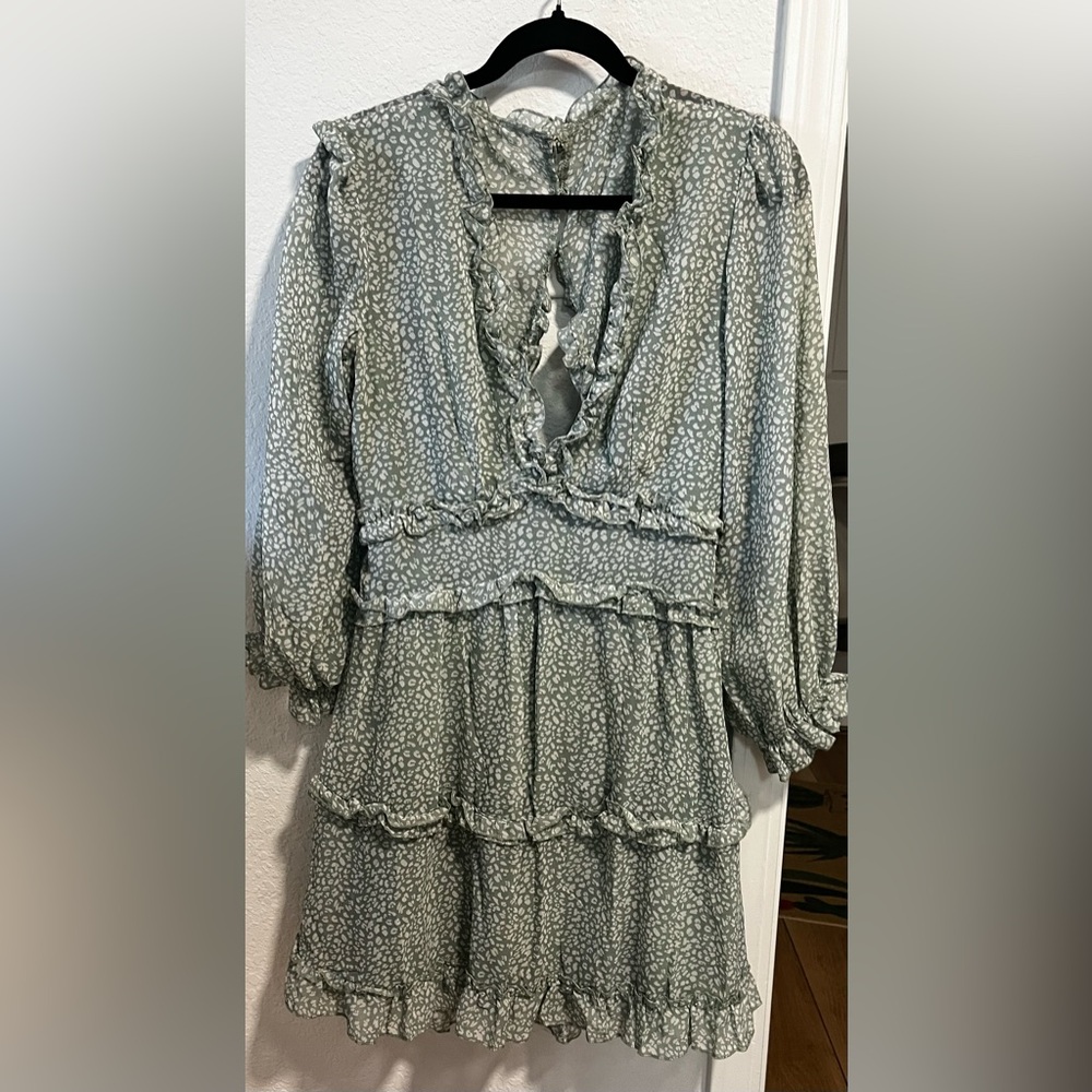 Ruffled Women's green floral mini dress